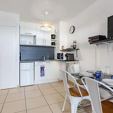 Blue Bay-4 By Interhome Appartement