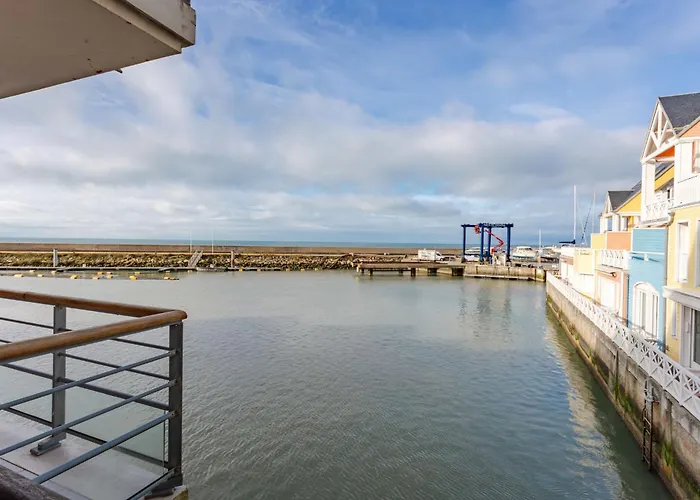 Appartement Blue Bay-4 By Interhome