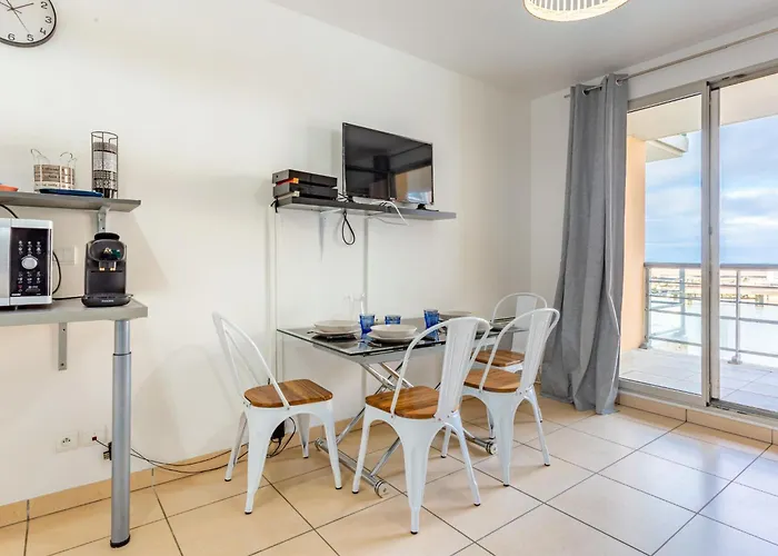 Appartement Blue Bay-4 By Interhome